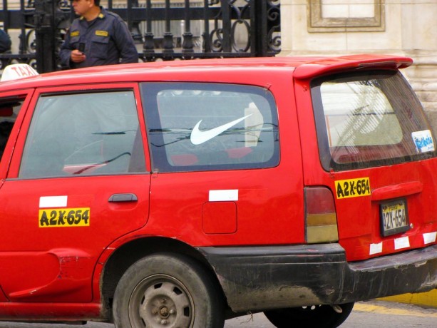 Meu Nike é vermelho