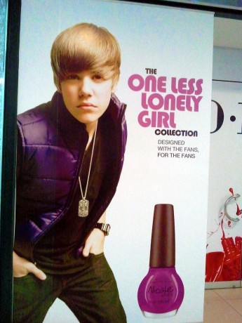 Justin Bieber, one less lonely girl