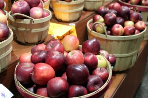 Mercados em Montreal - Maçãs, muitas maçãs Mercados em Montreal - Maçãs, muitas maçãs