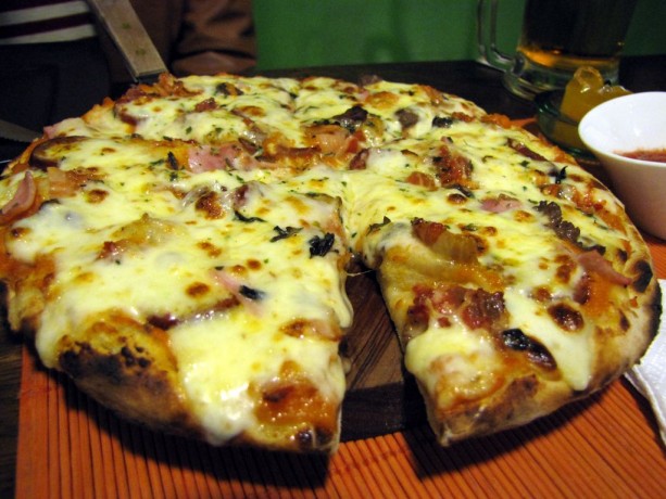 Justina: Pizzaria em Cusco - Pizza, claro :)