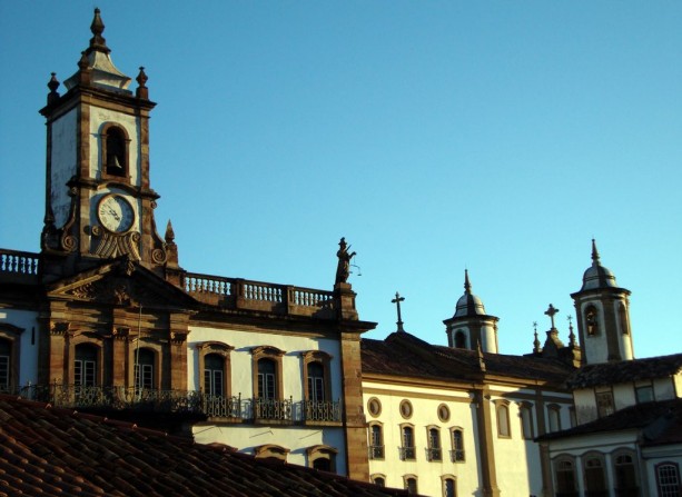 Ouro Preto na Pascoa - Museu da Inconfidência e Igreja do Carmo ao lado