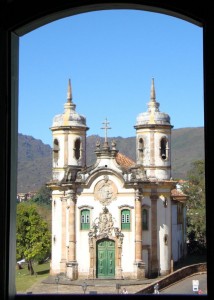 Ouro Preto na Pascoa - Igreja São Francisco de Assis vista da janela