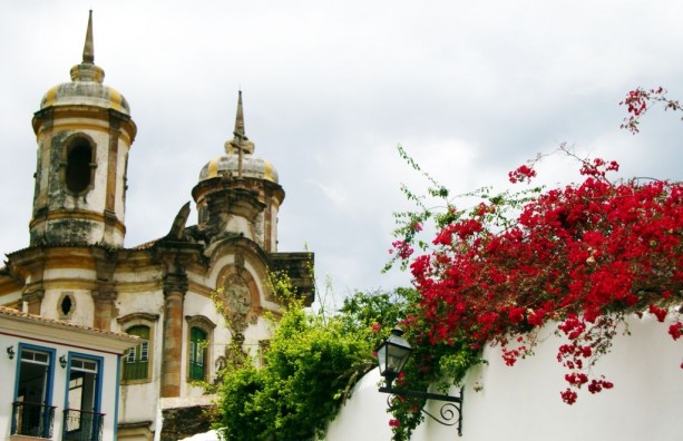 Ouro Preto na Pascoa - Igreja São Francisco de Assis lateral