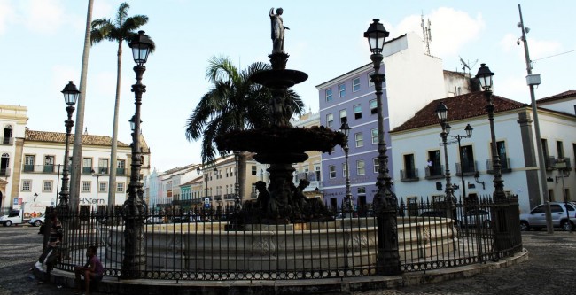 Fim de semana em Salvador - praça próxima ao Pelourinho