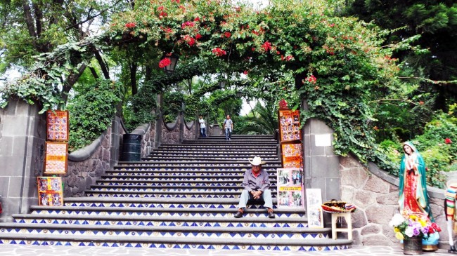 Basílica de Guadalupe - escadaria
