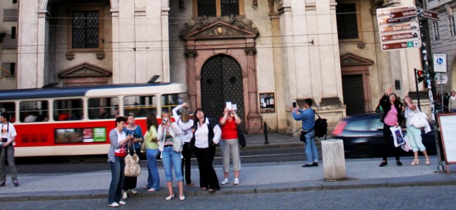Cenas de Praga - Turistas em seu habitat natural