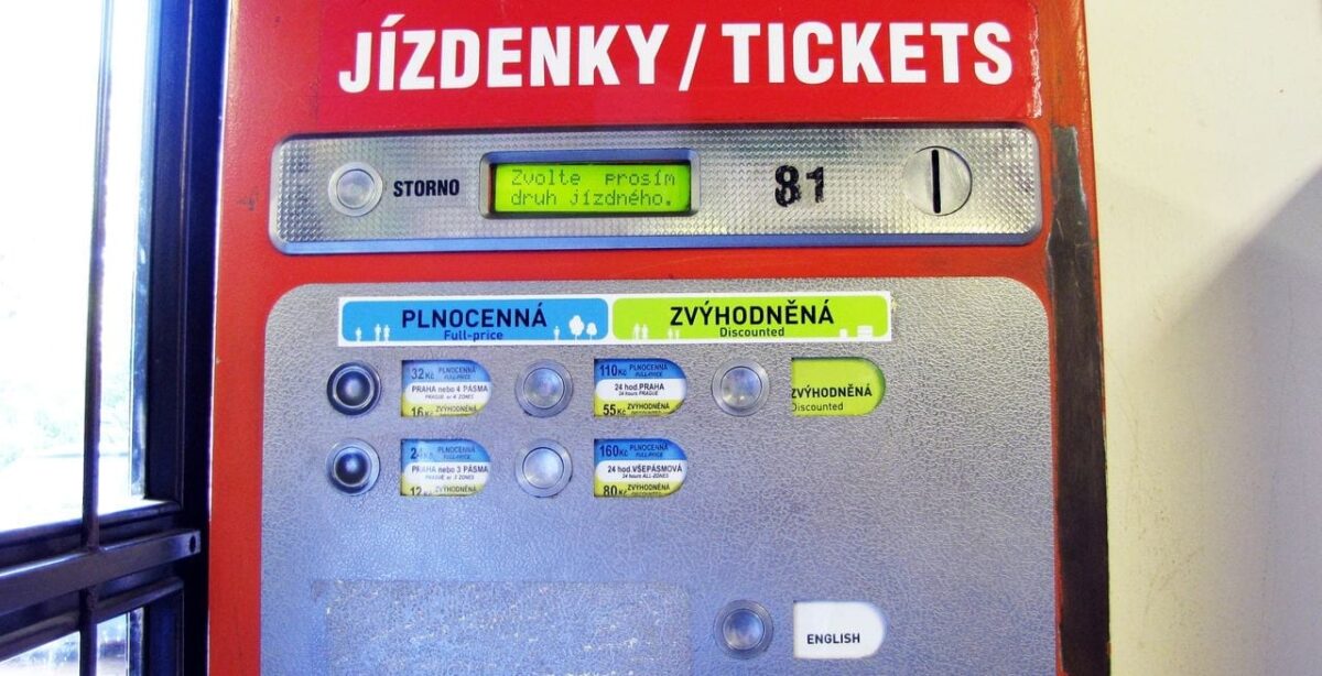 Como usar o metrô de Praga - Mais detalhes da máquina de compra de passes