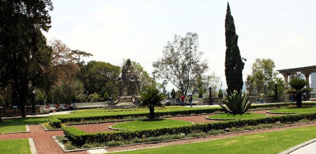 Roteiro pelo Bosque de Chapultepec - Jardins do castelo