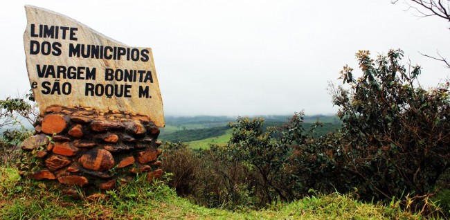 Serra da Canastra - Divisa de Vargem Bonita e São Roque