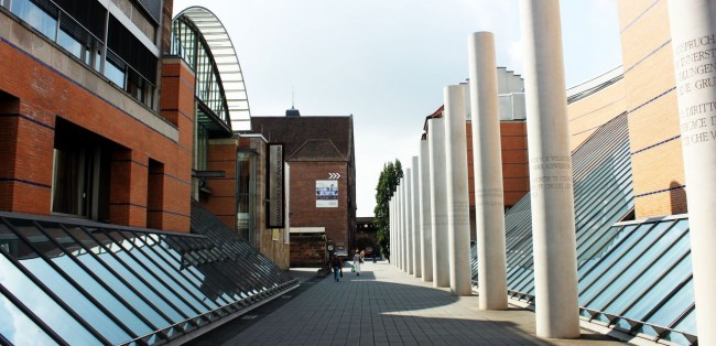 Museu Nacional Germânico de Nuremberg - Lateral nova