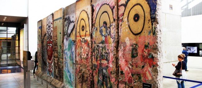 Roteiro de Washington - Newseum Muro de Berlim
