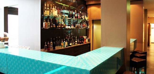 Review Motel One - Bar