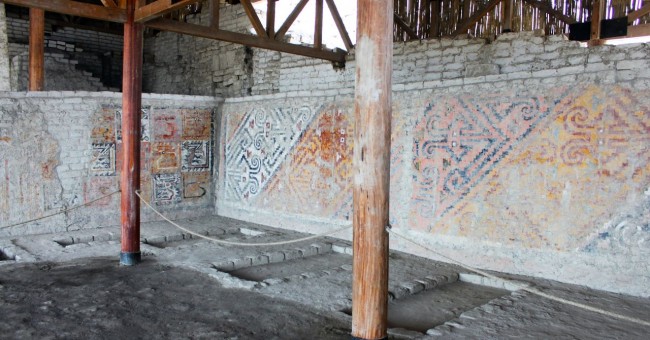 Trujillo Complexo El Brujo e Senhora de Cao - Detalhes das pinturas das paredes