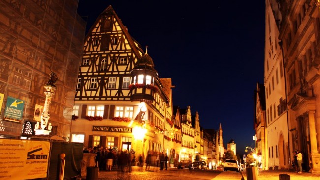 Rothenburg - Marktplatz de noite
