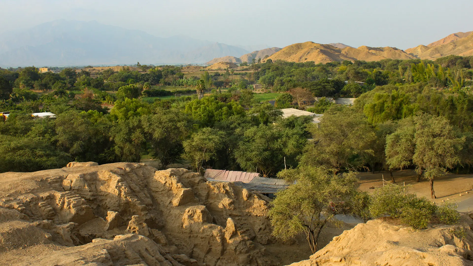 Roteiro pelo norte do Peru: Chiclayo - a cidade onde viveu o novo papa leão XIV trabalho de pesquisa de arqueólogos no Peru