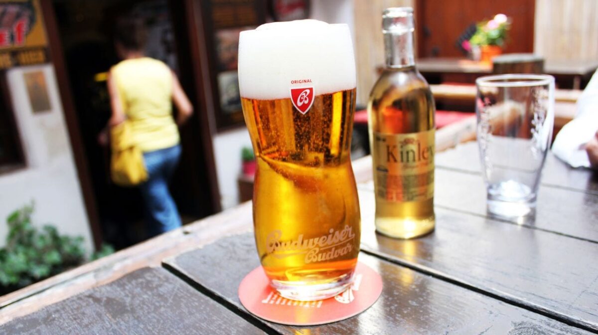 A cultura da cerveja na República Tcheca - Budweiser em Cesky Krumlov