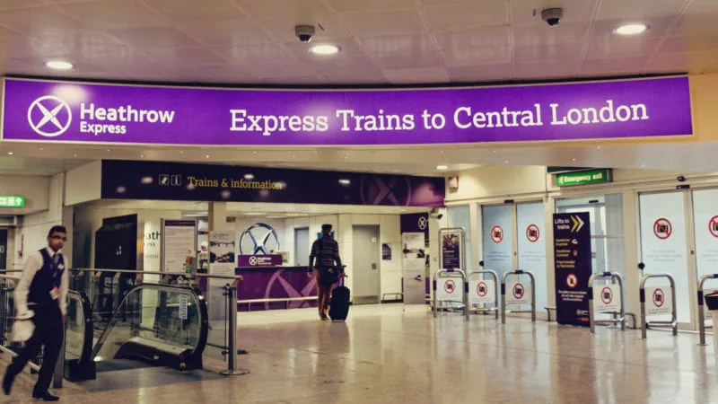 Como sair do aeroporto de Heathrow e seguir até o centro de Londres - trem expressp