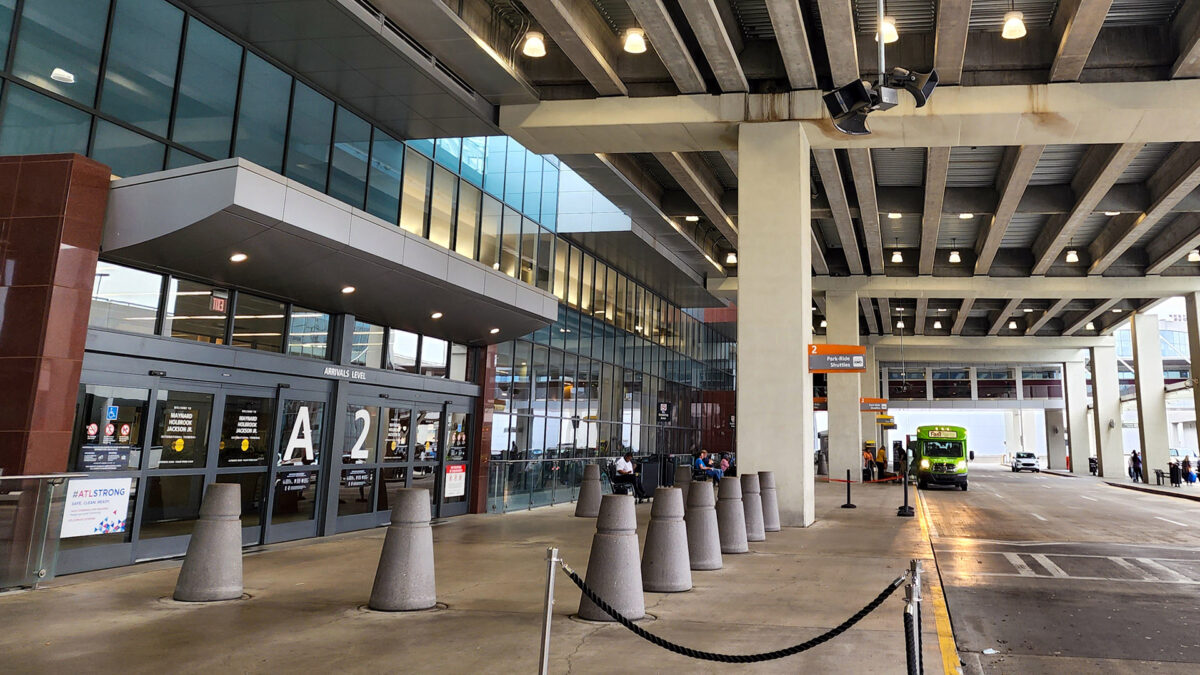 Como é voar com a Delta Air Lines para os Estados Unidos? Aeroporto de Atlanta