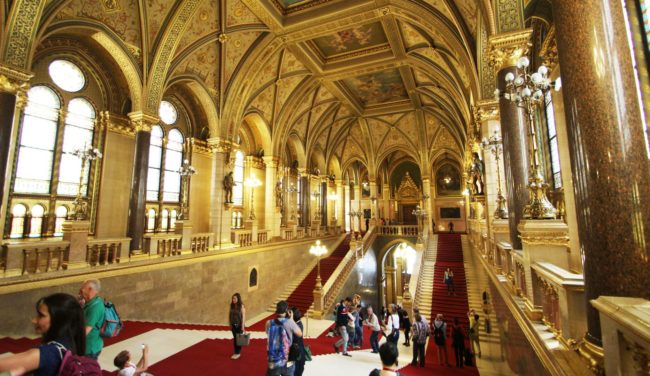 Como visitar o Parlamento Húngaro em Budapeste - 14