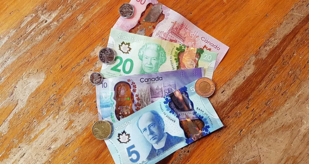 Qual moeda levar para o Canadá - 04
