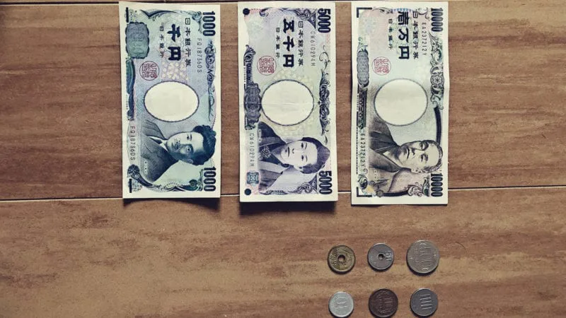 que-moeda-levar-japao-ien-dolar-02