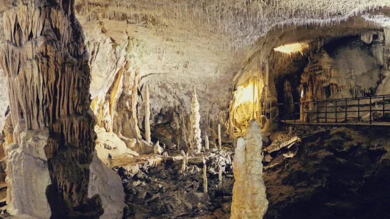 Caverna de Postojna na Eslovênia