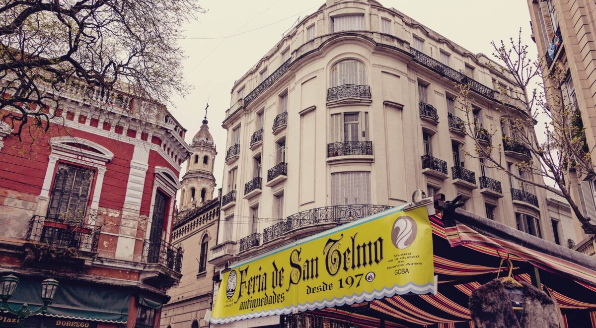 O que fazer em Buenos Aires gastando pouco - Feira de San Telmo