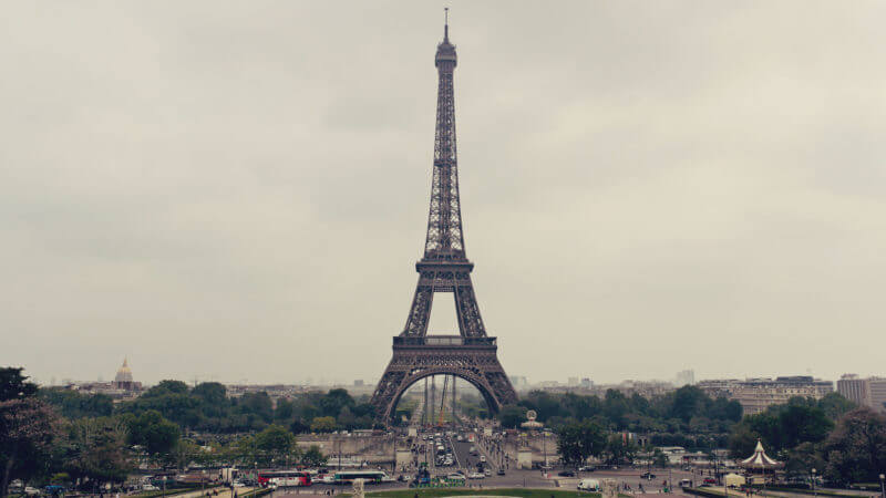 AQUÁRIO PERTO DA TORRE EIFFEL: DUAS VISITAS DE UMA SÓ VEZ? 