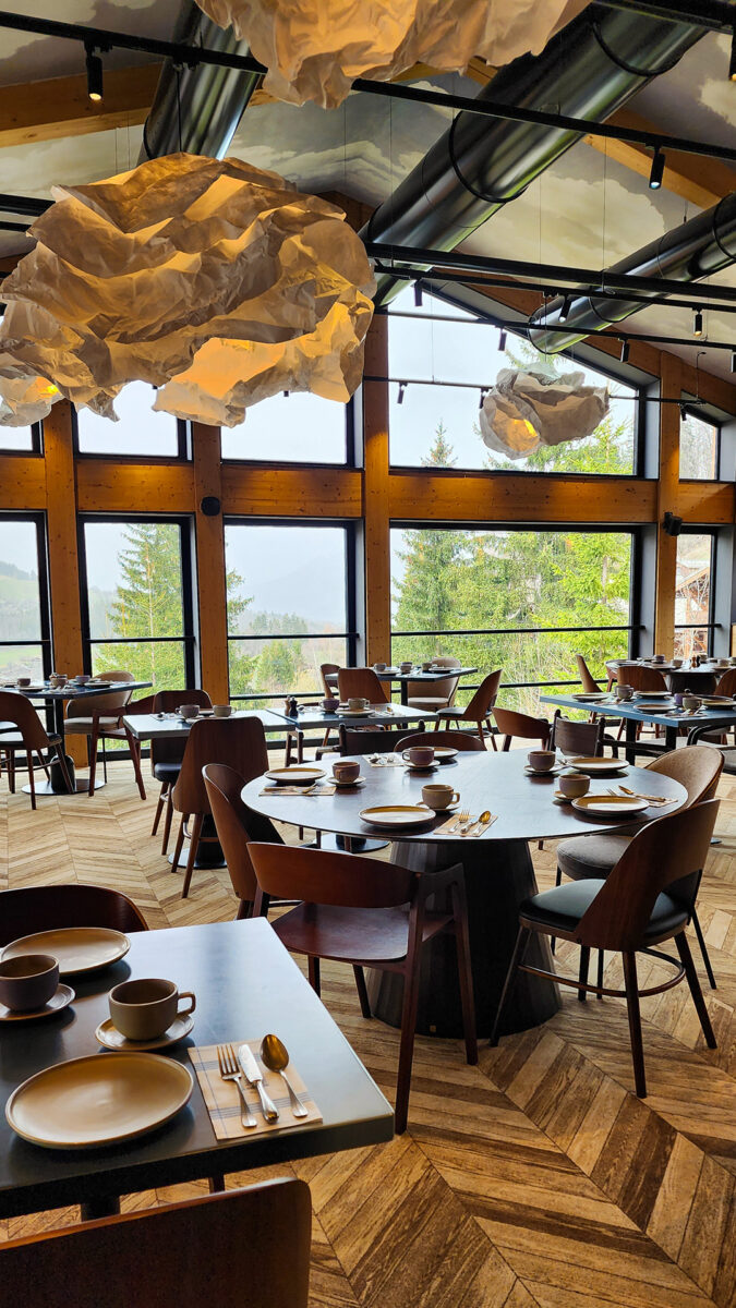 L'Arboisie Hotel Megève: área de café da manhã