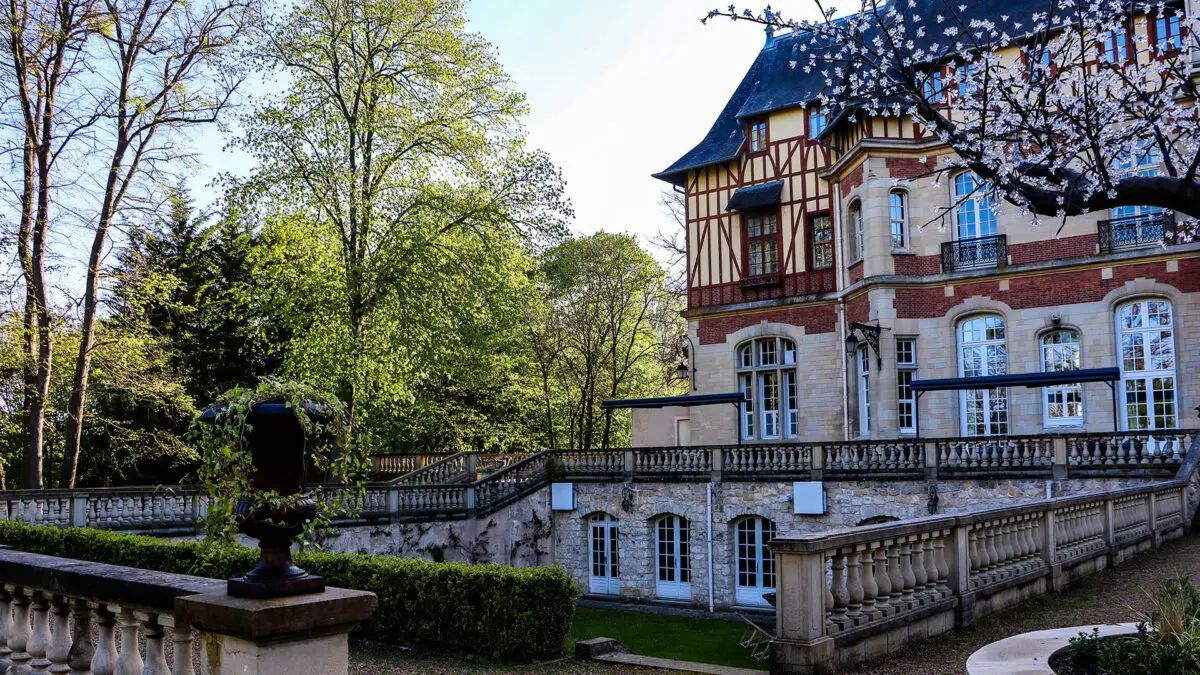 Château de Montvillargenne: prédio histórico