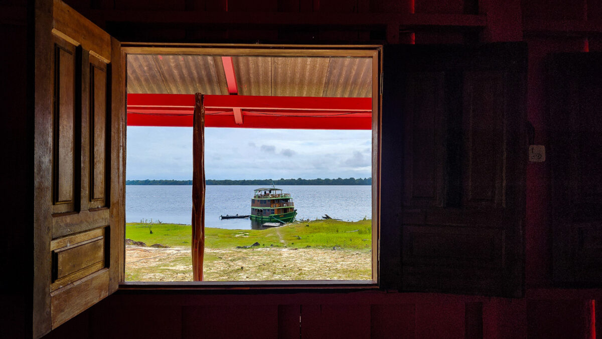 Expedição Kattere - viagem de barco pela Amazônia - casa