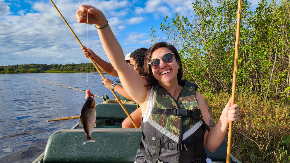 Expedição Kattere - viagem de barco pela Amazônia - pescaria