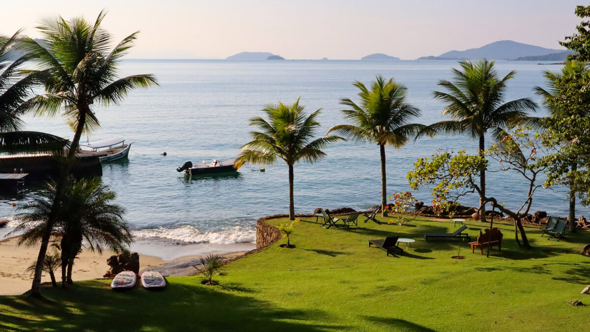 casas na praia Holmy
