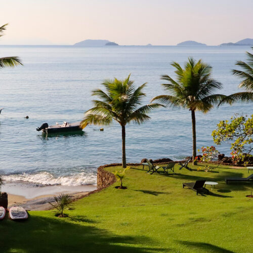 casas na praia Holmy