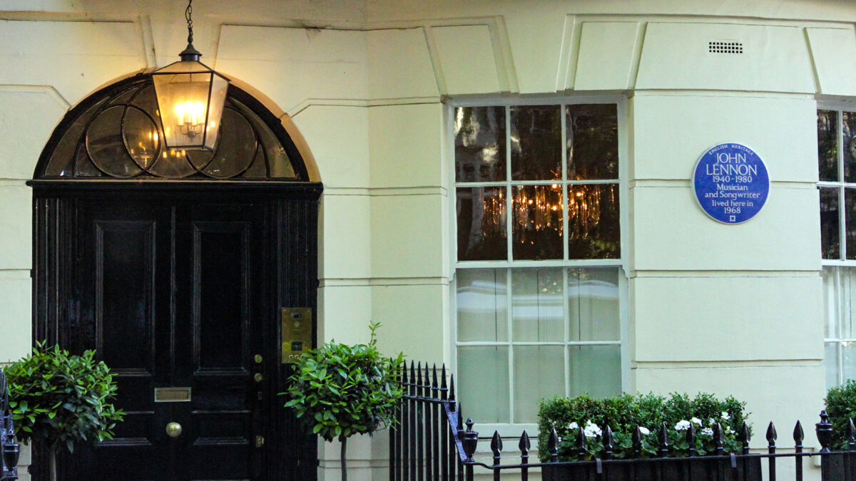 Qual é a rua famosa dos Beatles em Londres?