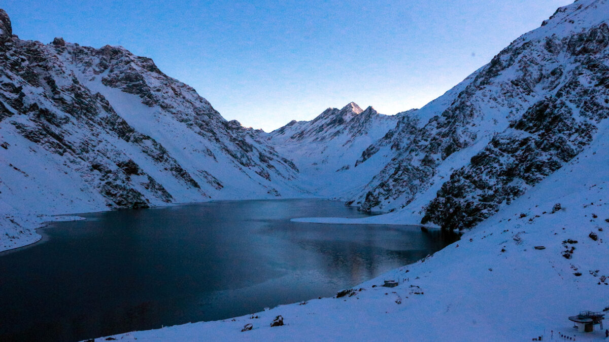 Portillo 2026: guia da estação de esqui mais antiga da América do Sul 17 entardecer em portillo